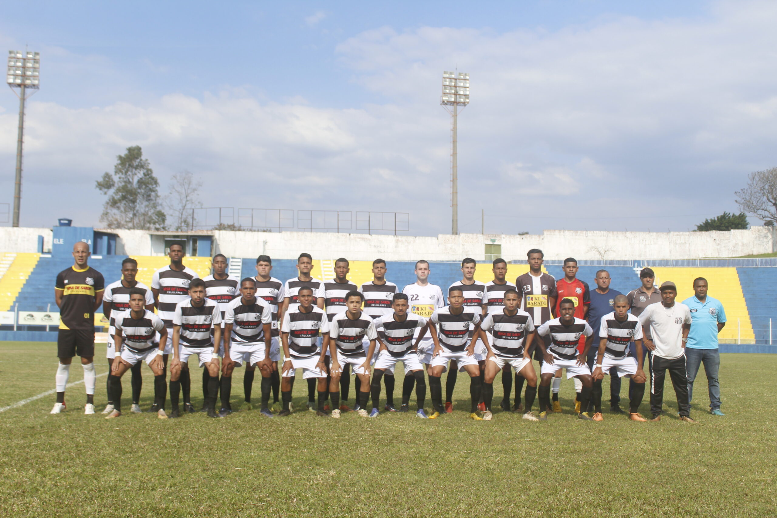 FUTEBOL AMERICANO: Em jogo inédito, Arapongas Golden Phoenix enfrenta  equipe de Campo Mourão neste domingo (30)